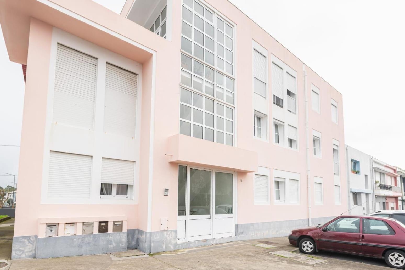 Family Friendly Azorean Apartment Ponta Delgada Exterior foto